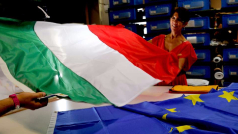 Italia, Ue: "Nessuno stress di bilancio, ma rischi sul debito". Mef: giù dal 2016