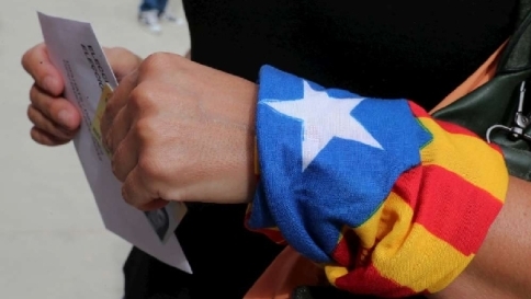 Secessione Catalogna, indagato Mas: convocò referendum su indipendenza