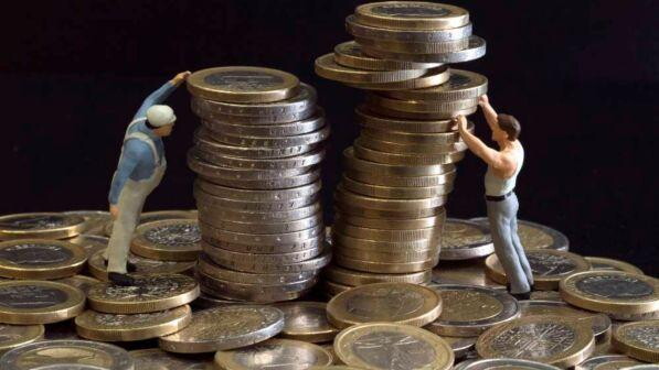 Fisco, cambia spesometro: dati vanno trasmessi ogni anno o semestre