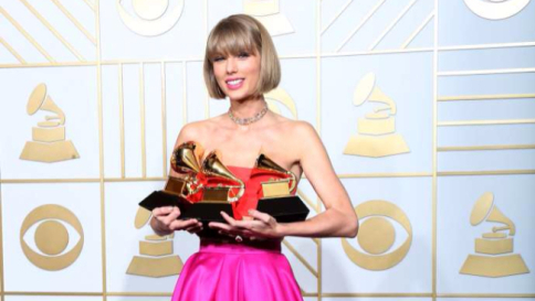 Grammy Awards, nell'edizione dei tributi trionfa Taylor Swift