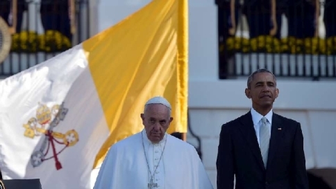 Usa, Papa Francesco in visita alla Casa Bianca: "Sono qui da figlio di migranti"