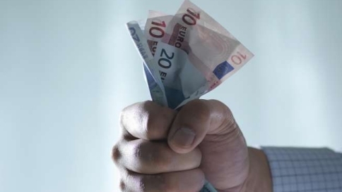 Debito pubblico segna nuovo record