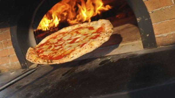 Milano, senegalese evade dai domiciliari per una pizza: "graziato" dal giudice