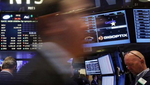 Wall Street chiude in lieve calo