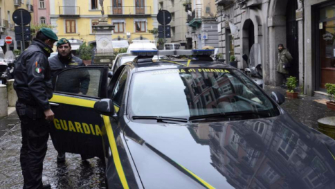 Blitz Gdf e polizia, sgominata banda camorristica a Roma: sette arresti
