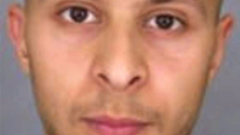Stragi di Parigi, il fuggitivo Salah contatta un avvocato di Bruxelles