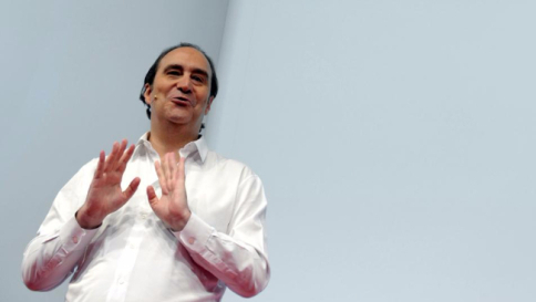 Telecom, Niel: azione solitaria