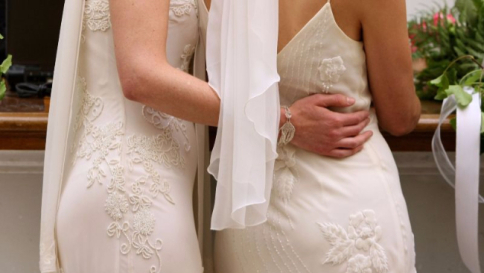 Coppie gay, giudici Milano riconoscono adozione bimba nata in Spagna