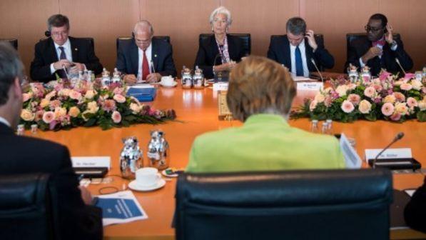 Istituti economici mondiali: congiuntura buona, ma rischi