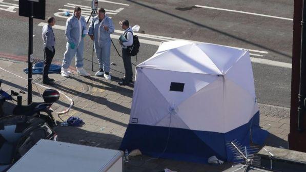 Attacco a moschea Londra, "più polizia presso i luoghi di culto"