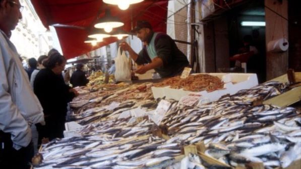 Vacanze, è ora della "dieta da rientro": per il 75% degli italiani vince il pesce