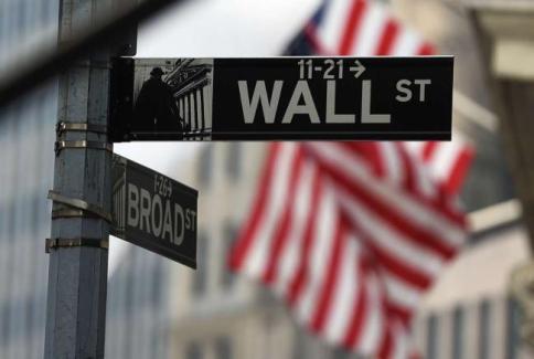 Wall Street chiude in calo