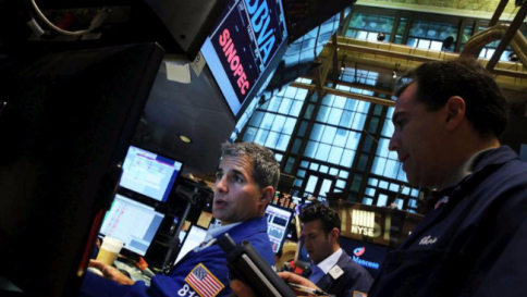 Wall Street chiude in calo