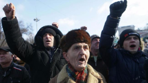 Moldavia, in piazza contro governo