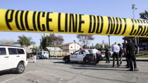 Usa, torna l'incubo Ku Klux Klan: 4 accoltellati e 13 arresti in California