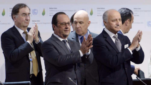 A Parigi un accordo storico sul clima Obama: "Chance per salvare il Pianeta"