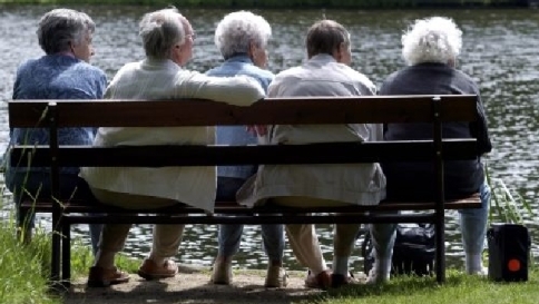Pensione donne 30% meno di uomini