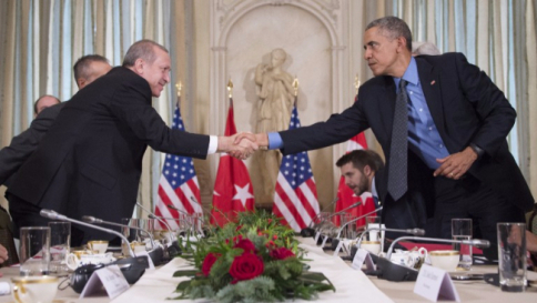 Obama a Erdogan:"Stop tensioni con Mosca" "Concentrarsi contro il nemico comune Isis"