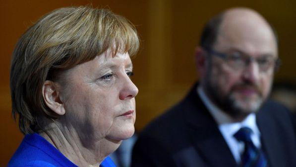 Germania, accordo sulla Grosse Koalition: Spd strappa il ministero delle Finanze