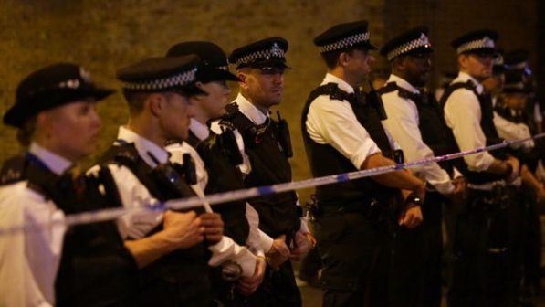 Furgone su pedoni, sindaco Londra: "Terribile attacco terroristico"