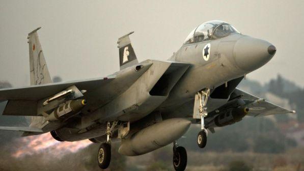 Gaza, l'aviazione israeliana distrugge "infrastruttura del terrore"
