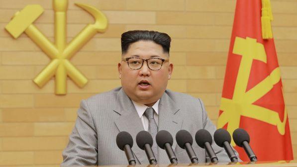 Vertice tra le due Coree a fine aprile, il Nord congela i test nucleari