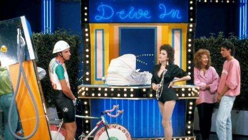 "Drive In", trent'anni dopo sono ancora risate: riguarda i video cult