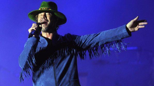 Jamiroquai, Jay Kay operato alla spina dorsale: "Devo rimandare i concerti"