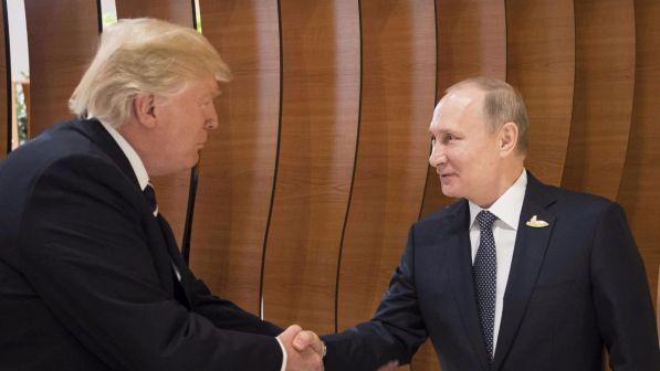 Casa Bianca: "Non ci sarà incontro ufficiale Trump-Putin"