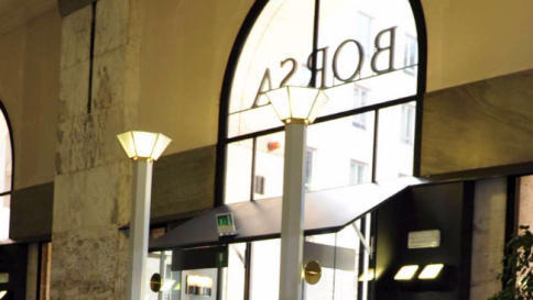 Piazza Affari apre in calo