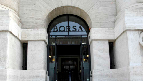 Borsa, Milano chiude in rialzo: +4,70% Piazza Affari mette a segno il rimbalzo