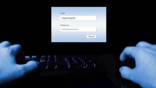 Interferenze sul voto, per gli 007 Usa Mosca fornì a Wikileaks materiale hackerato