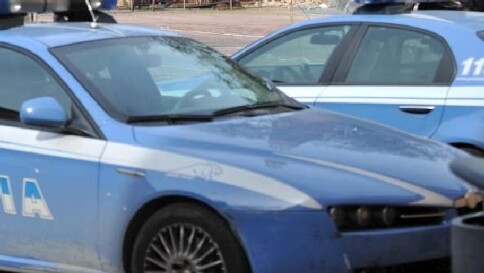 Rapina in villa, imprenditore tenta di reagire: ferito a colpi di pistola