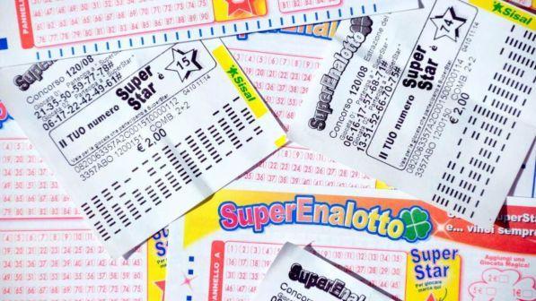 Superenalotto "SiVinceTutto", i numeri vincenti: 23,26,46,49,61,72