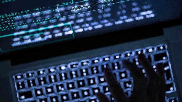Hackerato il sito a luci rosse Pornhub: milioni di utenti a rischio