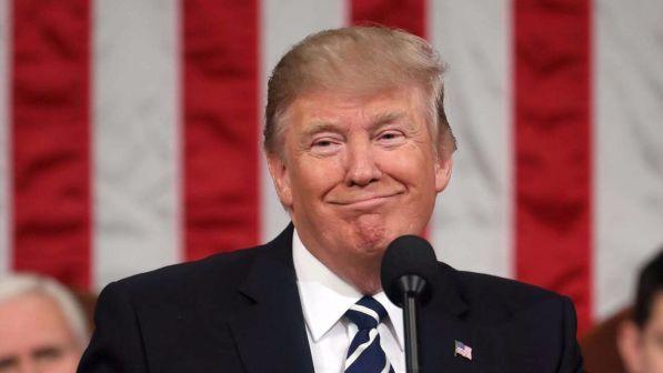 Usa, sondaggio: livello gradimento Donald Trump ai minimi