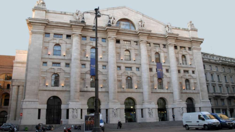Piazza Affari apre in negativo