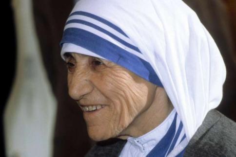 L'annuncio del Papa: Madre Teresa sarà proclamata santa il 4 settembre