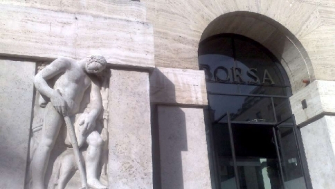 Piazza Affari apre in ribasso