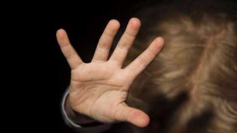 Roma, abusi a scuola su un bimbo disabile: arrestato educatore 54enne
