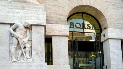 Piazza Affari chiude in negativo