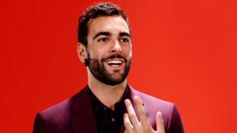 Marco Mengoni lancia il video del nuovo singolo "Parole in circolo”