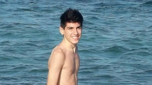 Lecce, morto davanti a discoteca: Lorenzo Toma era malato di cuore