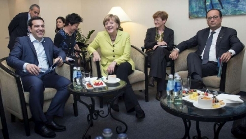 Grecia, Angela Merkel dopo l'incontro con Alexis Tsipras: "Accordo lontano"