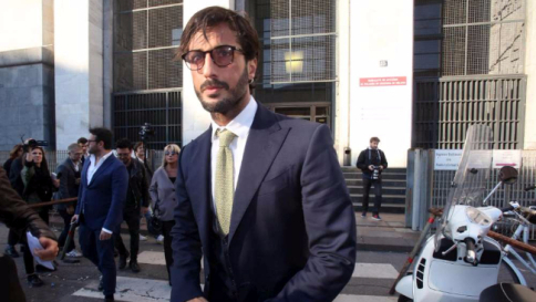 Corona litiga con una giornalista "Non ho fatto nulla e rischio la libertà"