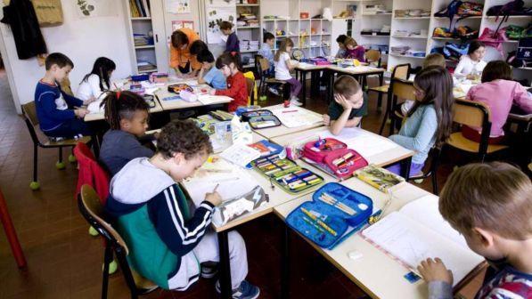 Bologna, mancano i prof di sostegno e il preside lancia la provocazione: "Alunni disabili a casa"