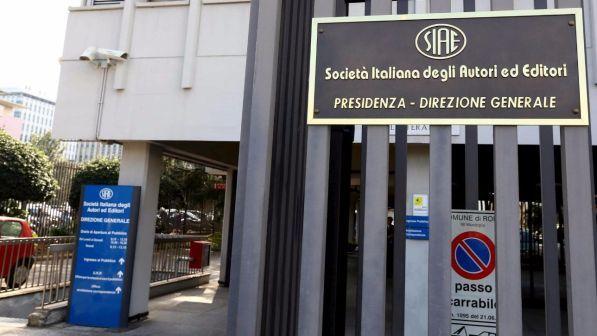 Diritti d'autore, dl fiscale: stop al monopolio della Siae