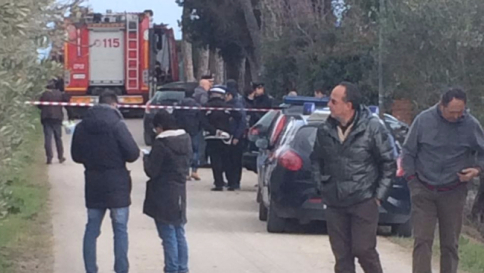 Perugia, uccide i due figli di 9 e 13 anni e si suicida gettandosi in un pozzo