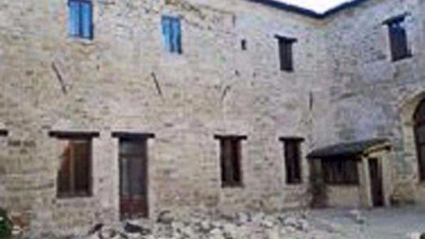 Terremoto, visita guidata a Camerino nella zona rossa: esplode la polemica