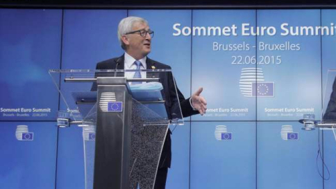Migranti, Juncker chiede vertice Ue L'Italia apre il terzo hotspot a Pozzallo